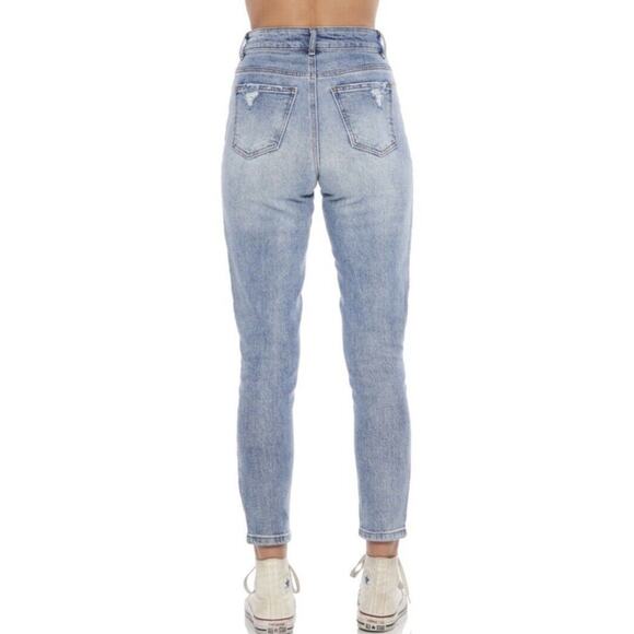 Ashley Mason High Rise Mom Jeans Distressed Women’s Size 5 EUC - Picture 2 of 5